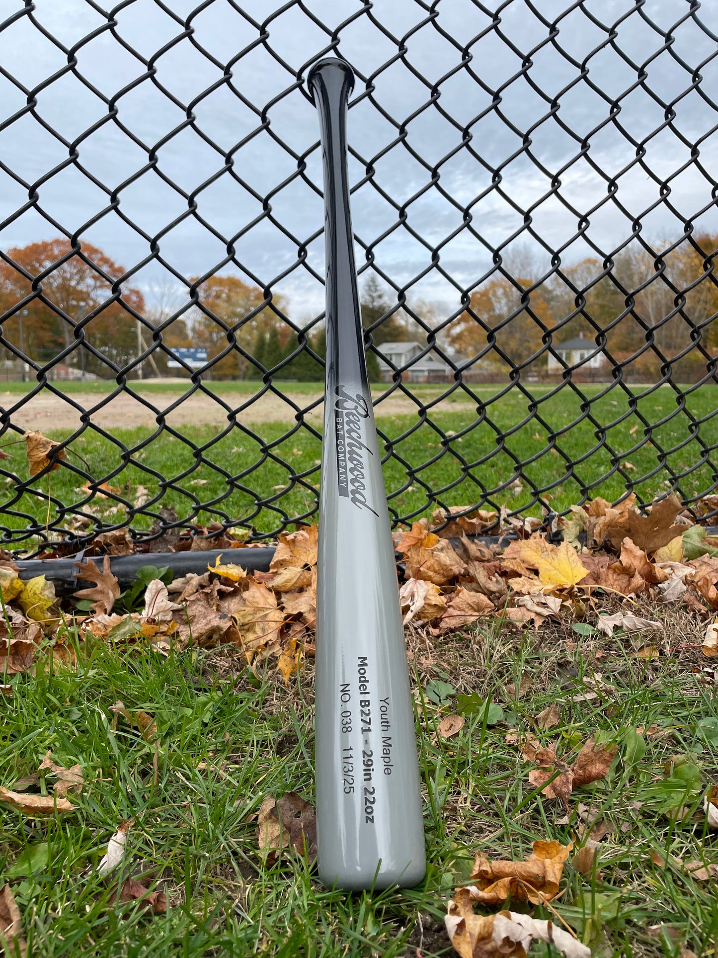 Ready To Ship - 29in 22oz - Youth Maple - Black and Gray